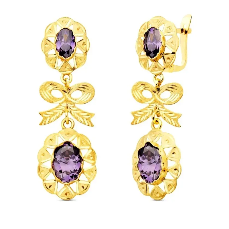 Pendientes Largos en Oro 18k de 55 mm. cubanas con lazo detalle circo