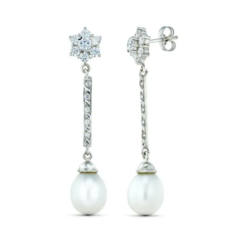 Pendientes Largos en Oro Blanco 18k con tres cuerpos cuajo circonitas