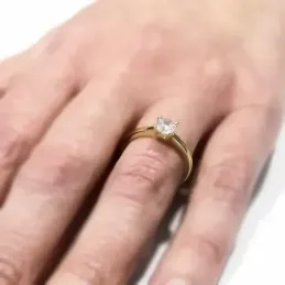 Solitario oro 18k circonita 5mm. [AA0475]