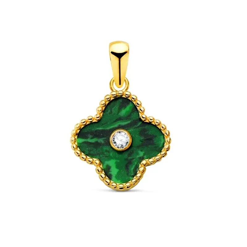 Colgante en Oro de 18k con 12.5 mm. forma de trébol piedra malaquita
