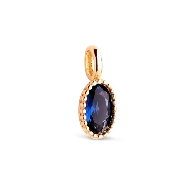 Colgante en Oro 18k de 9 mm. ovalado con piedra azul en el centro det