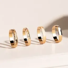 Alianza oro 18k lisa 4mm. [AA0085]