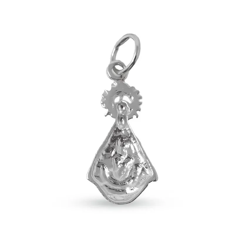 Virgen de Tíscar Silueta en Plata de Ley 925m con 22 mm. del pueblo d