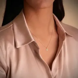 Colgante Inicial en Oro de 18k letra G con 8.3 mm. lisa acabada en br