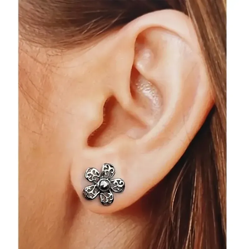 Pendientes plata ley 925m flor calada oxidada 14mm. [AB2666]