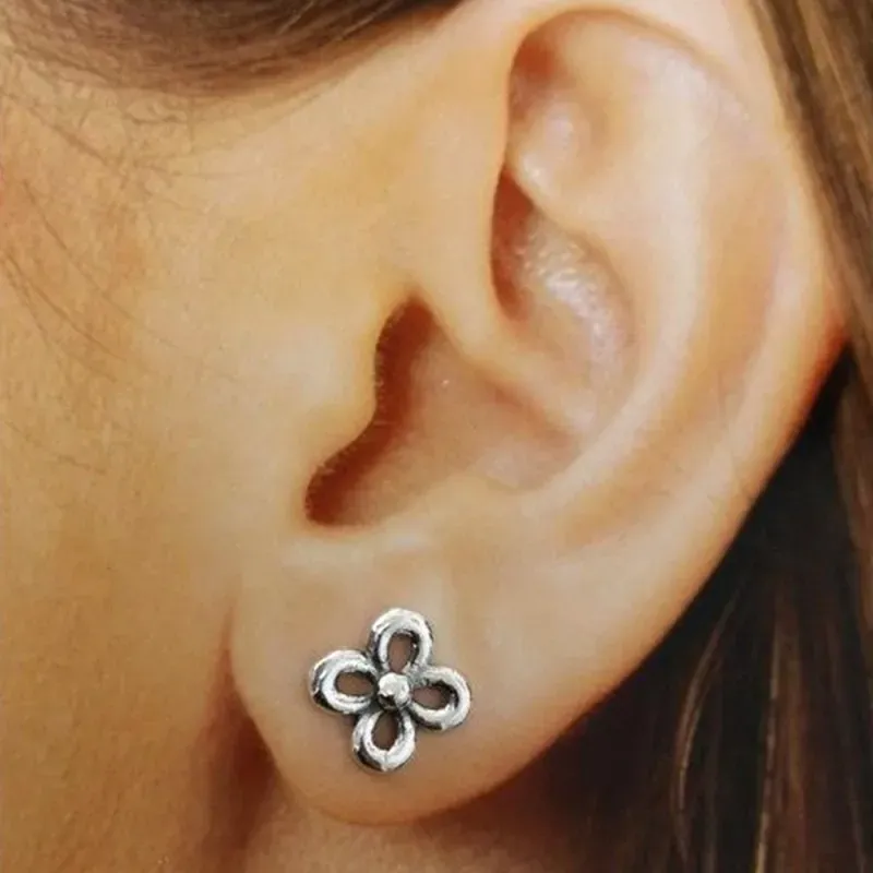 Pendientes plata Ley 925m flor oxidada 10mm. calados [AB5356]