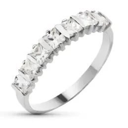 Sortija en Oro Blanco de 18k con circonitas cuadradas
