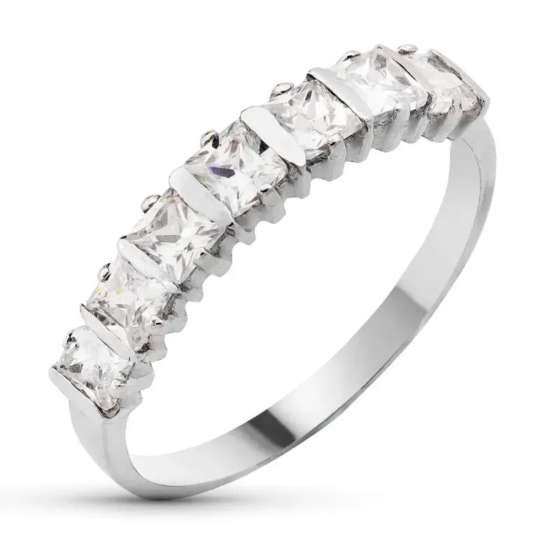 Sortija en Oro Blanco de 18k con circonitas cuadradas