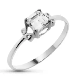 Solitario en Oro Blanco de 18k con circonita central de 5 mm.
