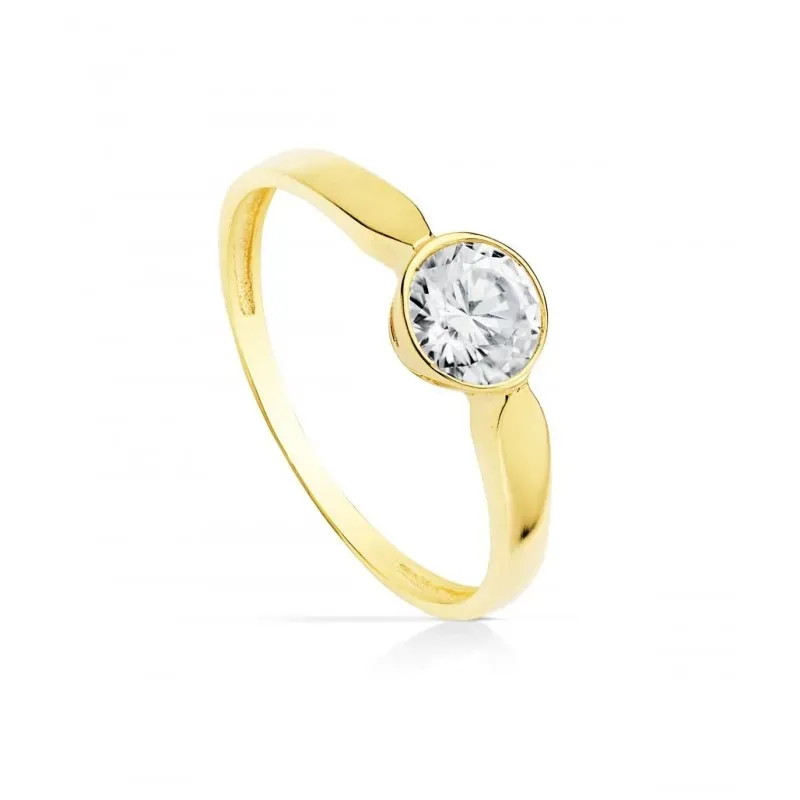 Solitario en Oro de 18k con circonita central de 6 mm. combinada lisa