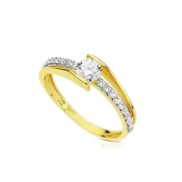 Solitario en Oro Bicolor de 18k cruzado con circonita de 6 mm. en el