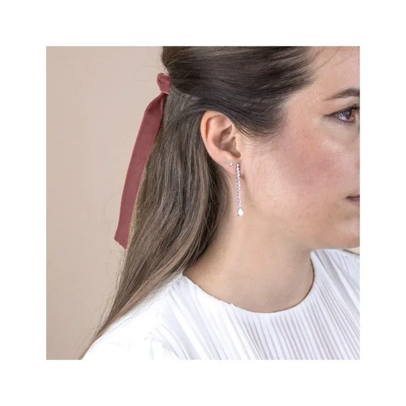 Pendientes Largos en Plata de Ley 925m con 47 mm. con circonitas comb