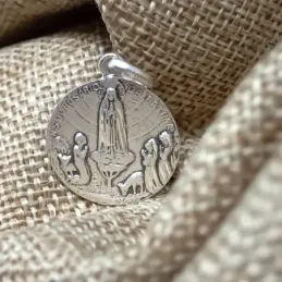 Virgen de Fátima Medalla Plata de Ley 925m maciza 20 mm. relieve. Gra