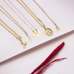 Colgante oro 18k inicial letra N 21mm. [7467]