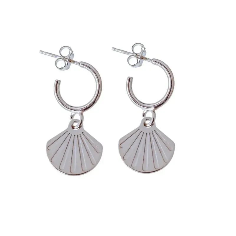 Aros Pendientes en Plata de Ley 925m aro de 12 mm. con Concha Camino