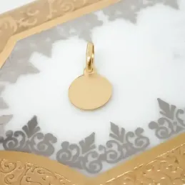Virgen del Rocío colgante medalla oro 18k niño 8 mm. talla hélice