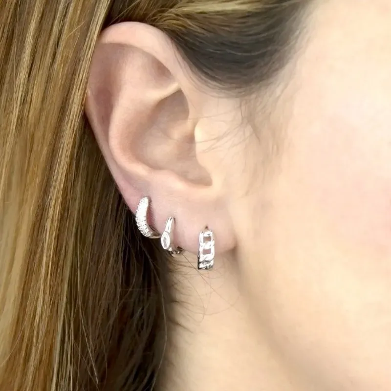 Aros Pendientes en Plata de Ley 925m de 12 mm. circonitas
