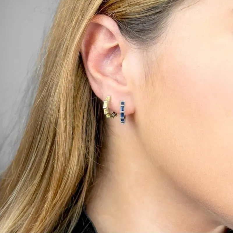 Aros Pendientes en Plata de Ley 925m de 14 mm. y circonitas rectangul