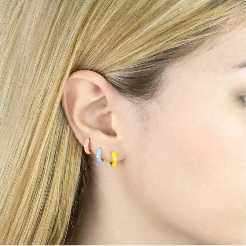 Aros Pendientes en Plata de Ley 925m chapados en oro con 12 mm. esmal
