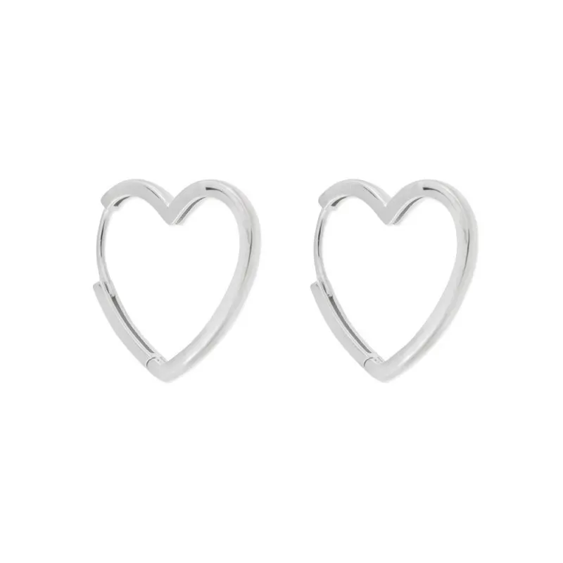 Pendientes en Plata de Ley 925m de 14 mm. forma de corazón