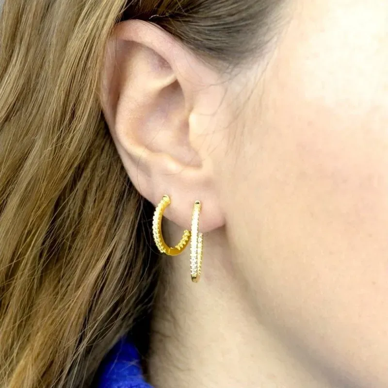Aros Pendientes en Plata de Ley 925m chapados en oro con 16 mm. detal