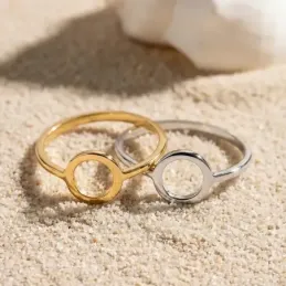 Sortija oro 18k lisa motivo redondo 7.5mm. ancho 1mm. mujer