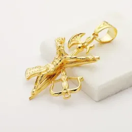 Cristo de la Legión colgante oro 18k unisex 55 mm. detalles tallados