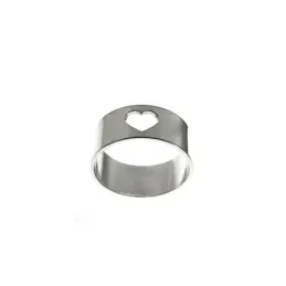 Sortija Plata Ley 925m mujer ancho cuerpo 8 mm. corazón calado centro