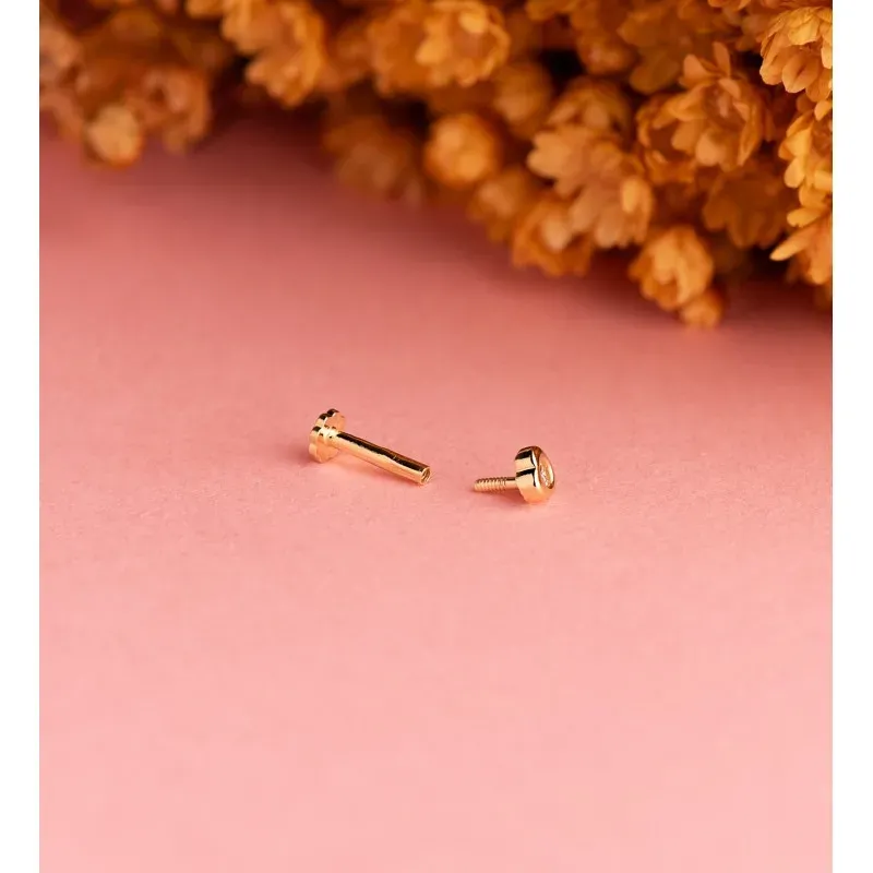 Piercing Pendiente para Oreja en Oro 18k con forma de corazón de 3 mm