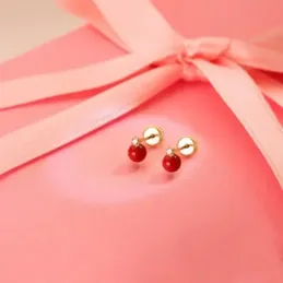 Pendientes de Oro de 18k Tu y Yo de 6.55 mm. circonita con coral