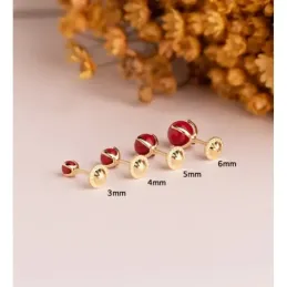 Pendientes de Oro 18k con perla y garras de 6 mm.
