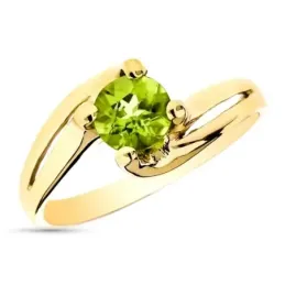 Solitario de Oro 9k con piedra olivina natural de 6 mm. en el centro