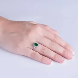 Sortija oro blanco 18k esmeralda 5mm. circonitas [AA2223]