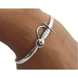 Brazalete plata Ley 925m liso rígido motivo estoque [AC0277]