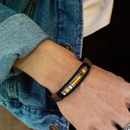 Pulsera bandera de España acero inoxdiable con 21 cm. de piel sintéti