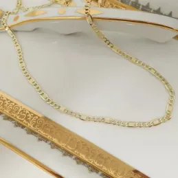 Cadena oro 18k unisex 60 cm. hueca 3x1 detalle eslabón 4 mm.