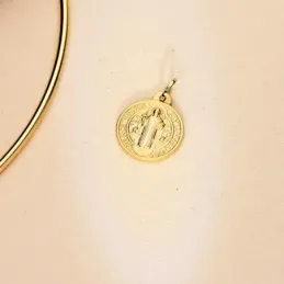 Medalla oro 18k escapulario 20mm. San Benito redondo trasera cruz