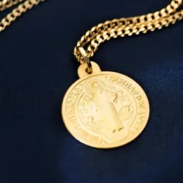 Medalla oro  18k escapulario San Benito monje 24mm. brillo relieve