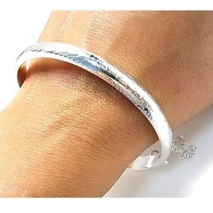 Pulsera media caña plata Ley 925m tallada diámetro 60mm. cadenita de seguridad
