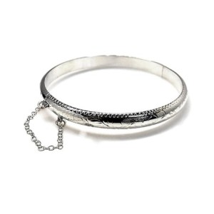 Pulsera media caña plata Ley 925m tallada diámetro 60mm. cadenita de seguridad