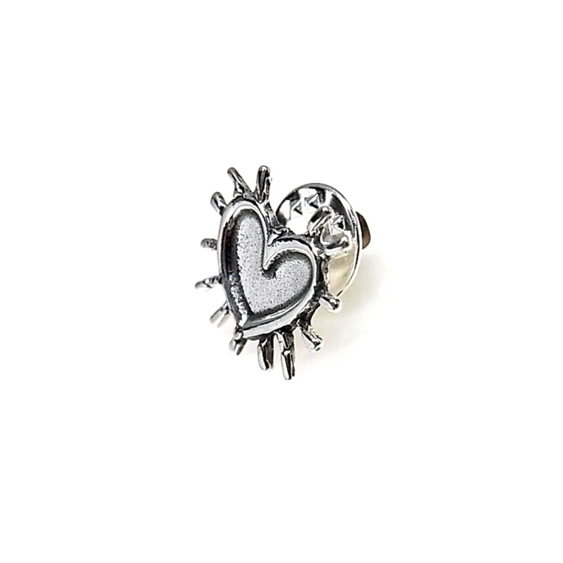 Pin plata ley 925m oxidado 17mm. liso corazón espinas [AA7714]