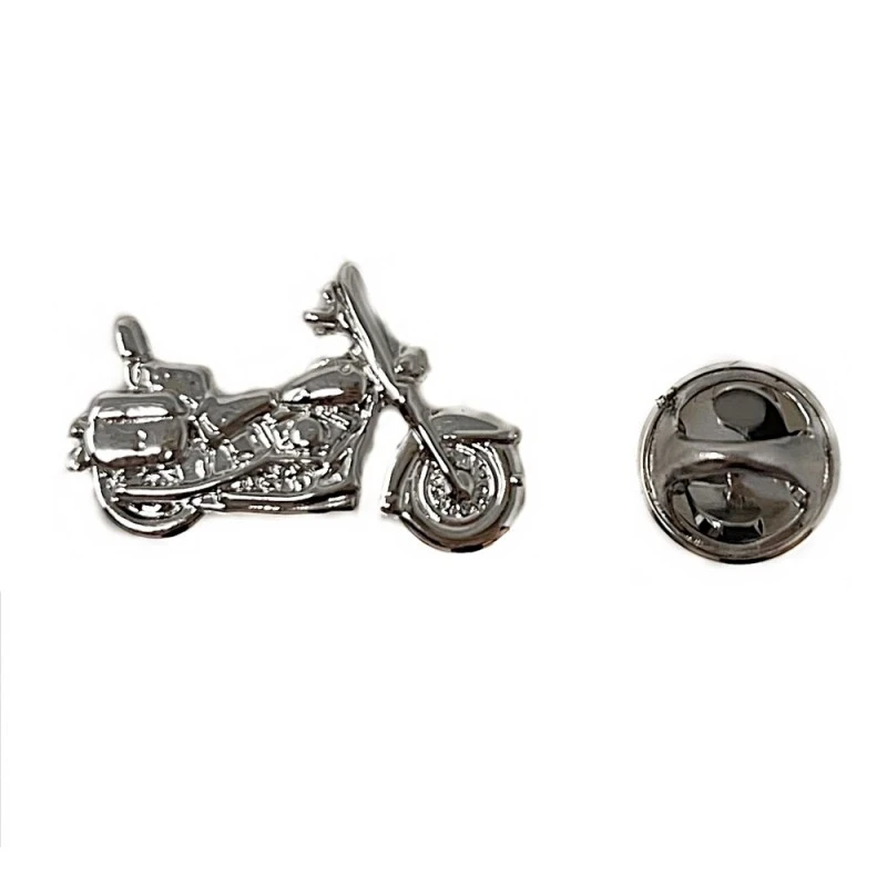Pin metálico moto clásica 26 mm. plateado liso