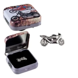 Pin metálico moto carreras 21 mm. plateado liso