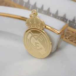 Real Madrid Colgante Plata Ley 925m macizo chapado oro 30 mm.. Grabac