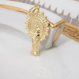Virgen del Pilar Colgante Plata Ley 925m chapado oro silueta 30 mm.
